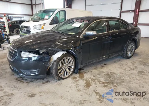 2018 Ford Taurus Limited z USA, uszkodzony, nr VIN 1FAHP2F83JG120493